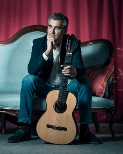 Cristiano Poli Cappelli si è diplomato in chitarra presso il conservatorio di Pescara con il massimo dei voti e la lode sotto la guida di Letizia Guerra, subito dopo aver conseguito la laurea in Giurisprudenza. 
Affianca ad un notevole impegno didattico una costante attività concertistica che l'ha visto esibirsi in festival musicali in tutta Italia ed all’estero: si è esibito nei più importanti Festival (Cina, Croazia, Gre